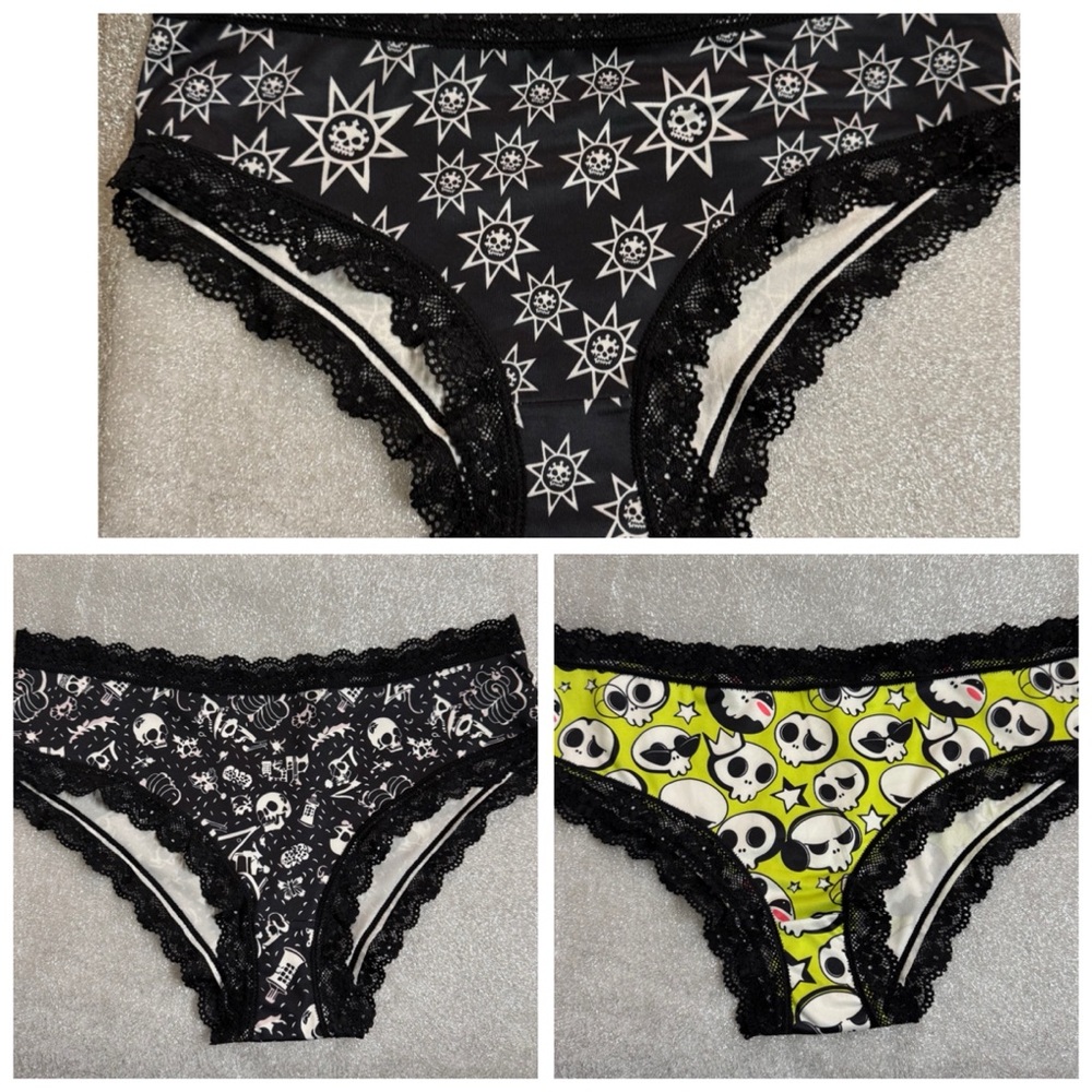 Skull print panties